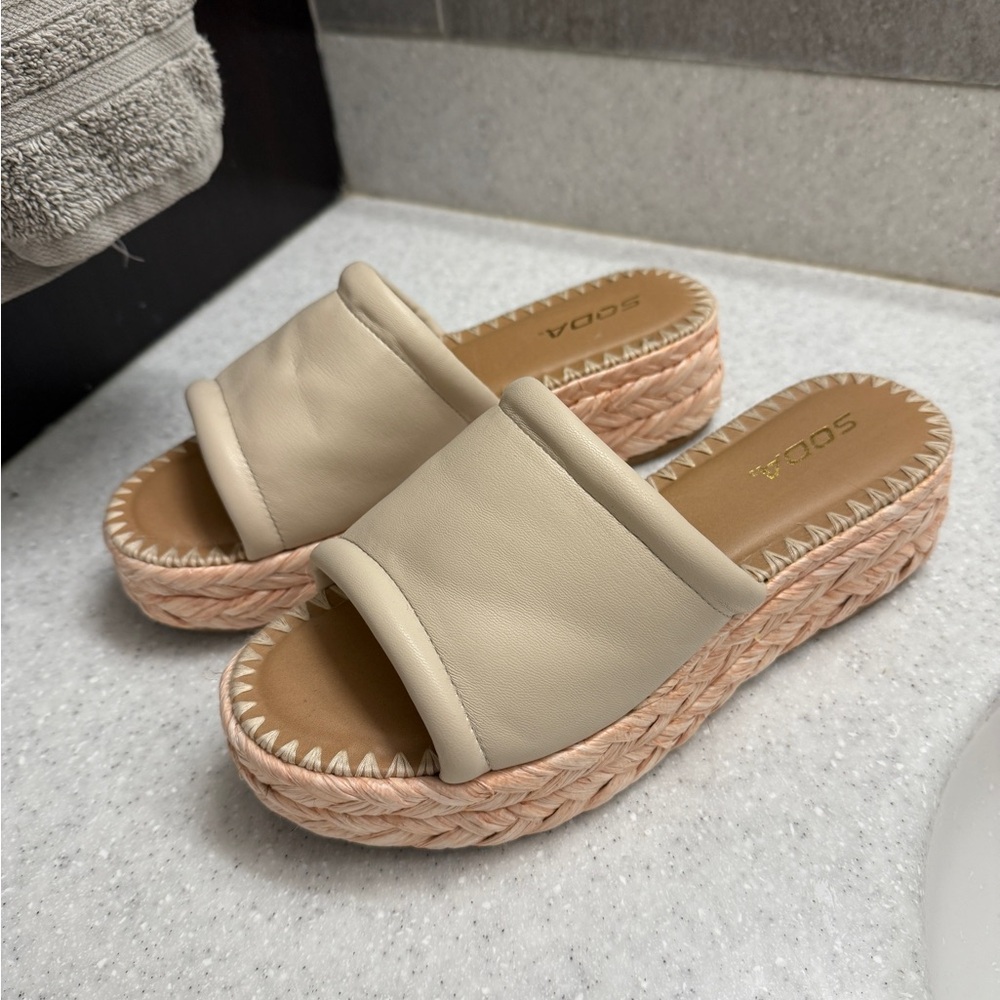 Soda Women's Tan Espadrille Slides
